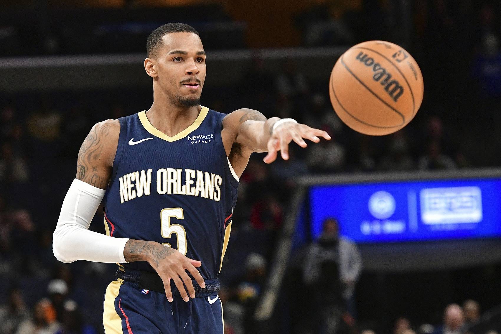 力求在更高 力求在更高