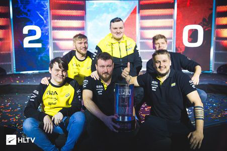 郑钦文颁奖 郑钦文颁奖